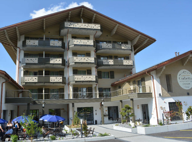 0011_Corbetta aussen Sommer